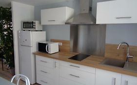 Appartement indépendant LE PANASSA, Centre ville, Garage privé